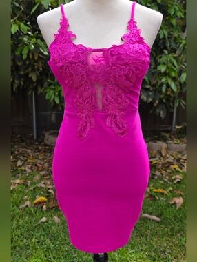 Entry Fuchsia Lace Applique Bodycon Mini Dress Size Small